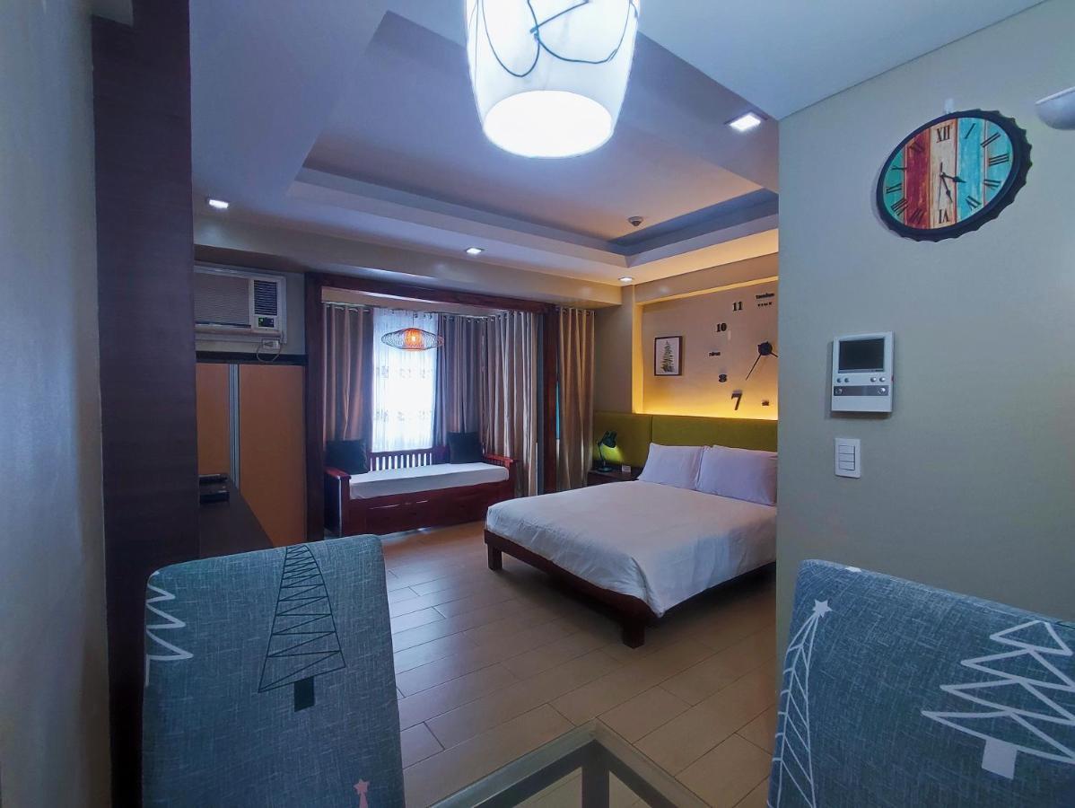 Two Palmtree Villas Newport Boulevard Near Naia 3 Pasay City Manila Eksteriør billede