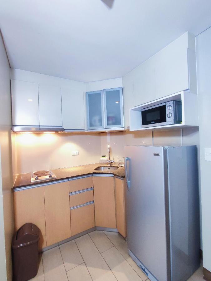Two Palmtree Villas Newport Boulevard Near Naia 3 Pasay City Manila Eksteriør billede