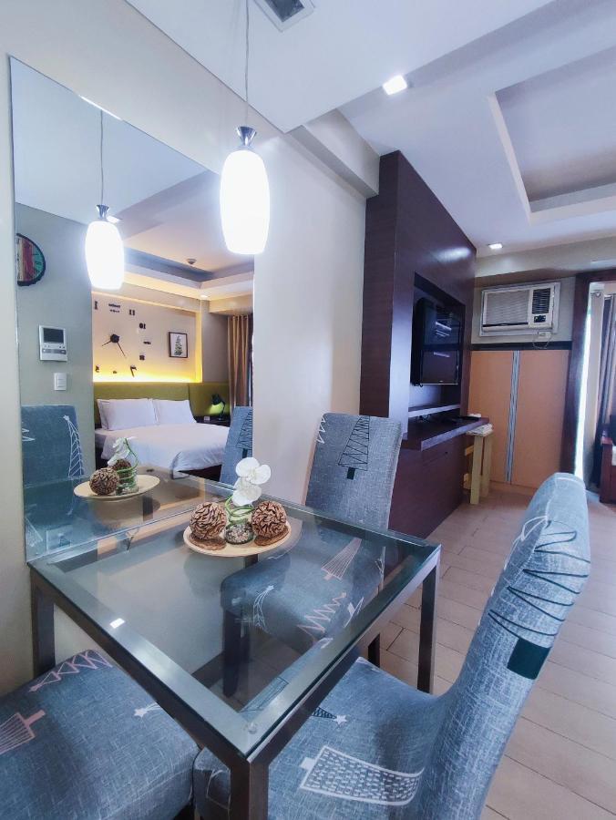 Two Palmtree Villas Newport Boulevard Near Naia 3 Pasay City Manila Eksteriør billede