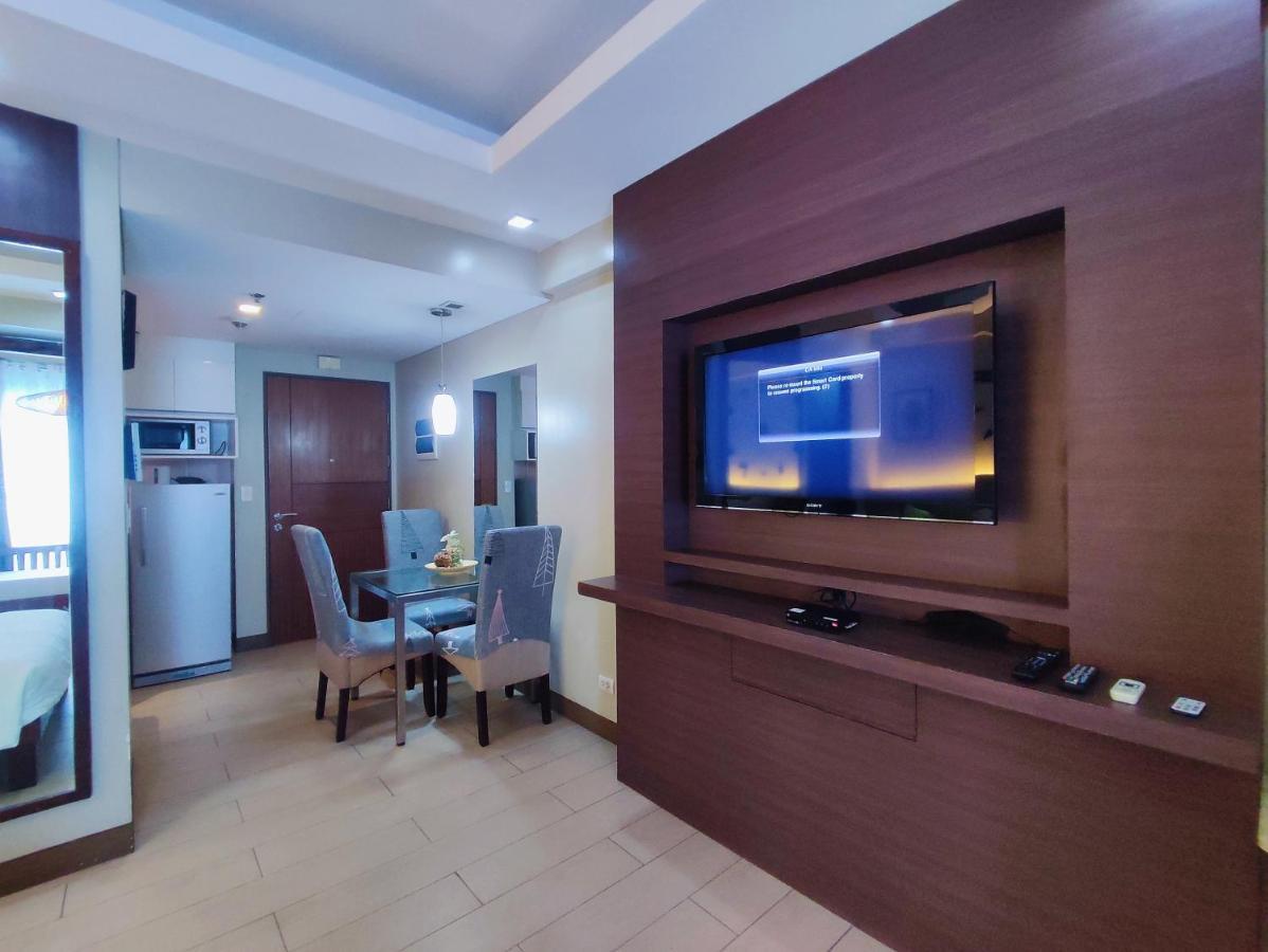 Two Palmtree Villas Newport Boulevard Near Naia 3 Pasay City Manila Eksteriør billede