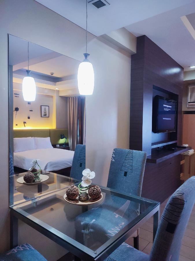 Two Palmtree Villas Newport Boulevard Near Naia 3 Pasay City Manila Eksteriør billede